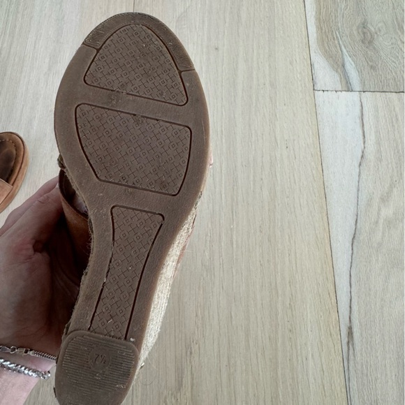 Tory Burch Wedges Shoes High Heels Brown And Gold Size 7.5 - Picture 8 of 8